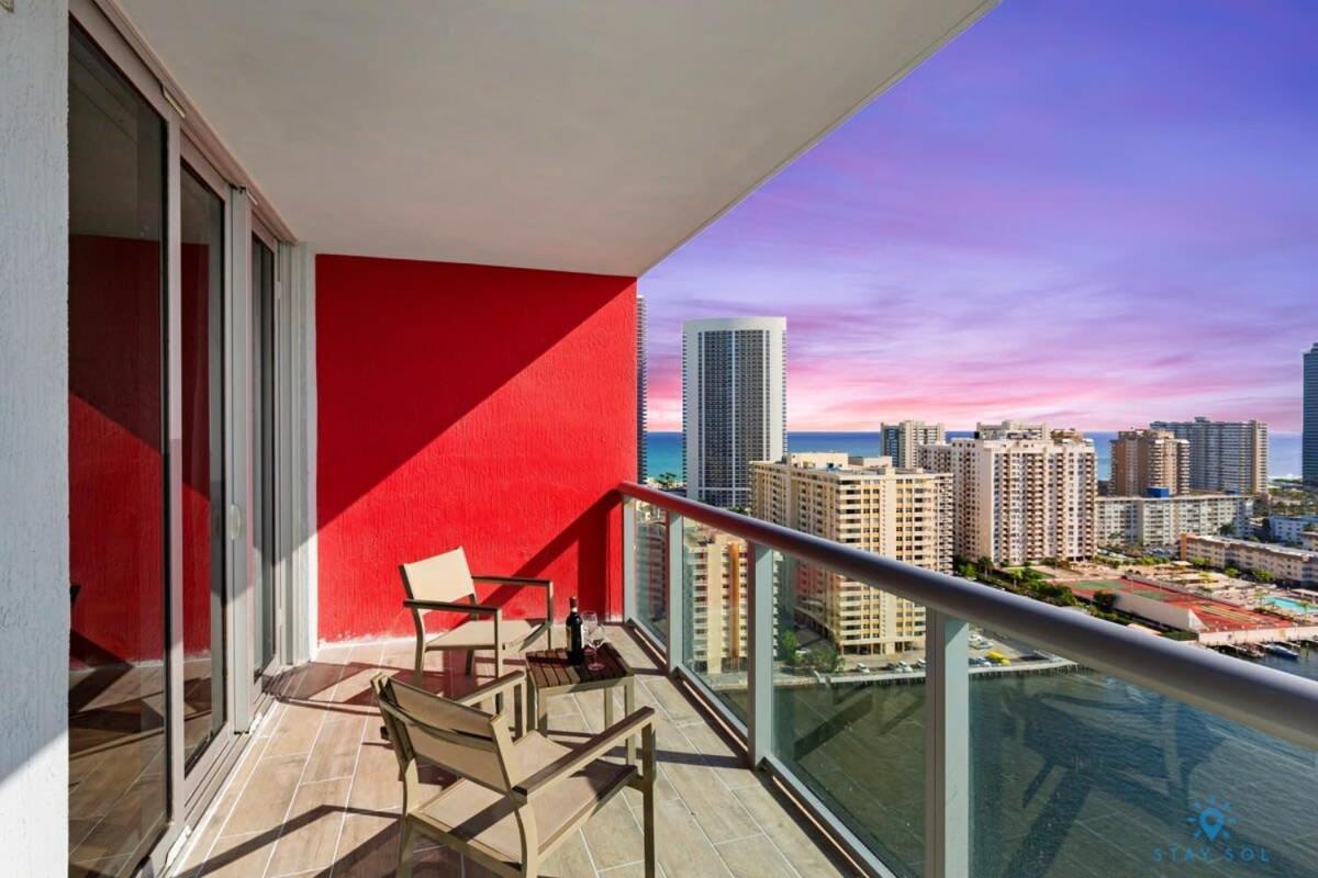 Infinite View With Balcony,Pool Plus Near Beach Hallandale Beach Exterior photo